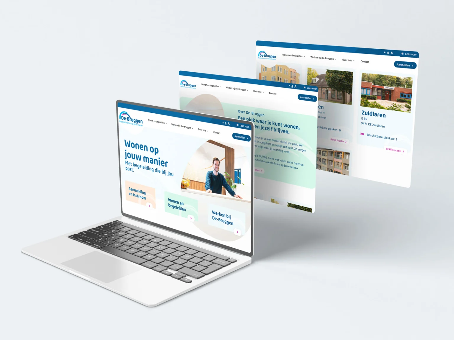Website van De Bruggen op een laptop met twee extra pagina's